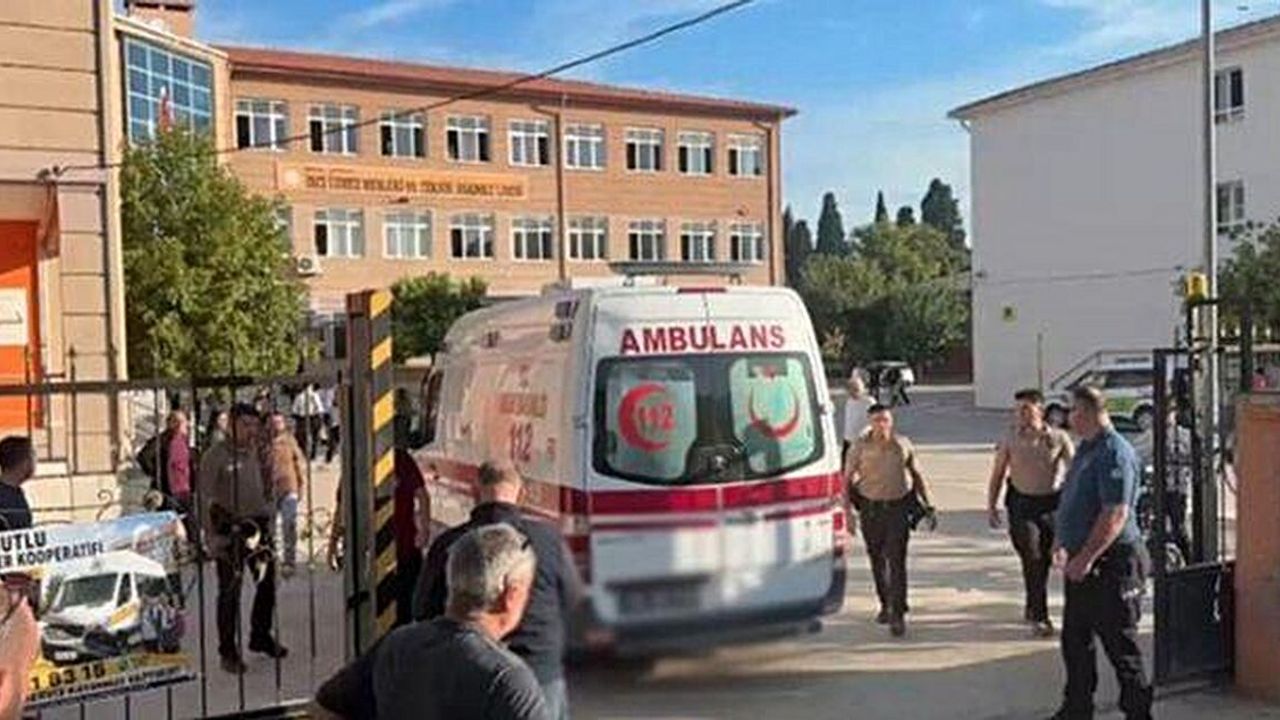 Turgutlu'daki Okul Saldırısında 10 öğrenci Yaralandı