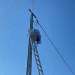 Çıktığı elektrik direğinde akıma kapıldı