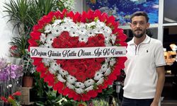 Niğde'de doğum gününe çelenk sürprizi!