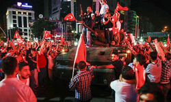 Türkiye'yi değiştiren gecenin üzerinden 10 yıl geçti