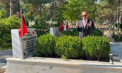 Korgeneral Zekai Aksakallı Niğde'de konuştu