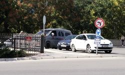Niğde merkez’de zincirleme trafik kazası: 3 araç birbirine girdi