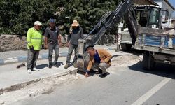 Altunhisar’da yol ve doğalgaz çalışmaları sürüyor