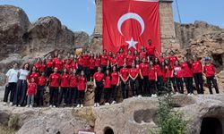 U12 Kadın Güreş Millî Takımı Niğde'nin tarihi ve doğal güzelliklerini gezdi