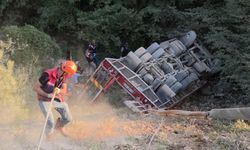 Şarampole devrilen tır sürücüye mezarlık oldu