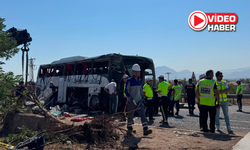 Niğde - Kayseri yolunda yolcu otobüsü devrildi! Ölü ve yaralılar var