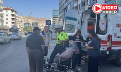 Tekerlekli sandalyeli vatandaşa otomobil çarptı