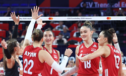 Türkiye-Azerbaycan maçı hangi kanalda, ne zaman? Filenin Sultanları çeyrek final peşinde