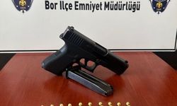 Niğde’de ruhsatsız silah ve motosiklet ele geçirildi