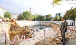Niğde’de 90 araçlık otopark ve emekli lokali yükseliyor