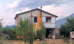 Eşini, kayınpederini ve kayınvalidesini öldürdü