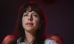 Elif Eralp Kimdir? Almanya Siyasetinde Tarih Yazan Sol Parti Liderinin Hayatı