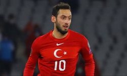 Hakan Çalhanoğlu neden yok? Türkiye-Fransa maçında oynayacak mı?