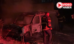 Niğde'de hafif ticari araç alevlere teslim oldu