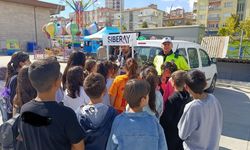 Niğde Emniyeti’nden sürücü ve öğrencilere trafik eğitimi