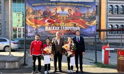 Şampiyonlar Çamardı'da coşkuyla karşılandı