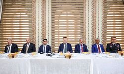 Vali Nedim Akmeşe, muhtarlarla bir araya geldi
