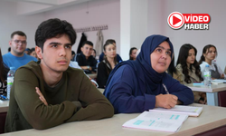 Niğde’de anne ve oğlu aynı bölümde üniversite eğitimi görüyor
