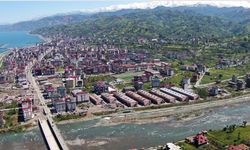 Rize Ardeşen Belediyesi Hangi Partide? Enver Atagün Parti Mi Değiştirdi?