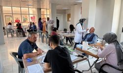 Mobil Sağlık Ekibi Yıldıztepe’de Vatandaşlarla Buluştu
