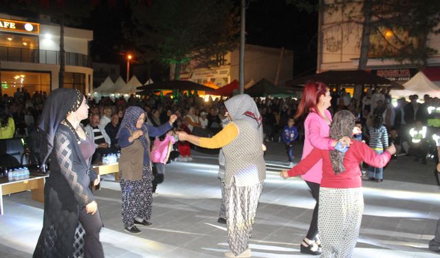 Çiftlik Yaz Akşamları'nda coşku sürüyor!