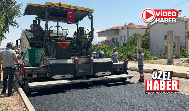 Bor’da sıcak asfalt çalışmaları sürüyor