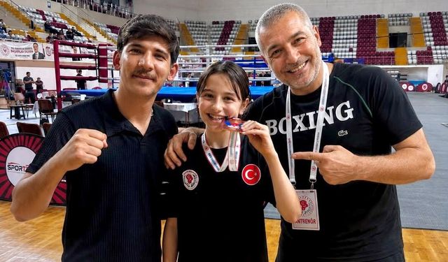 Niğdeli boksörlerden U13 Türkiye şampiyonası’nda büyük başarı