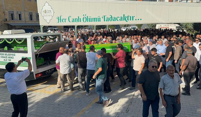 Emin Özcan Altuncu toprağa verildi