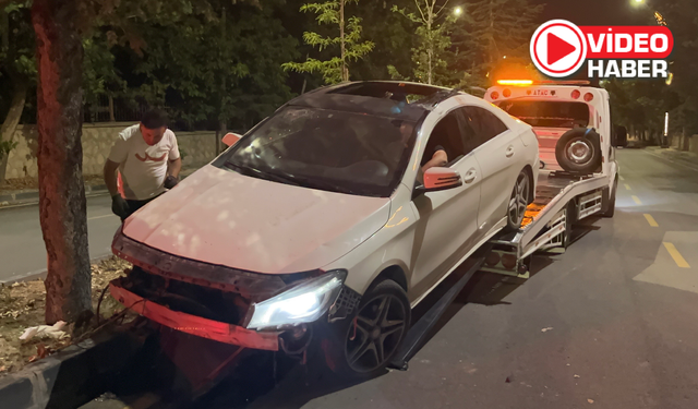 Niğde’de otomobil ağaçlara çarptı: 2 yaralı