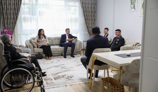 Vali Akmeşe’den gazilere anlamlı ziyaret