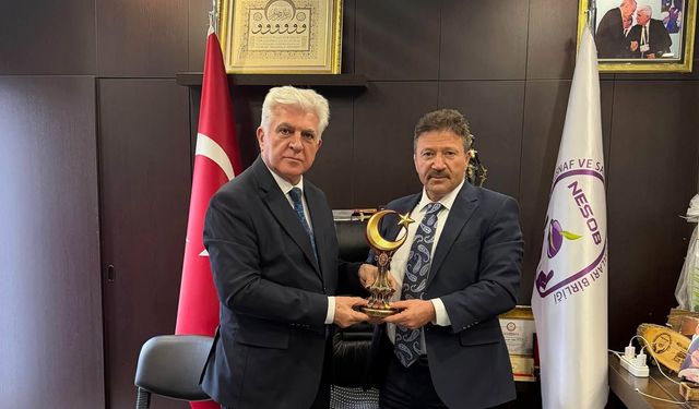 NESOB'da Mehmet Yiğiner Toplantı ve Kurs Salonu açıldı