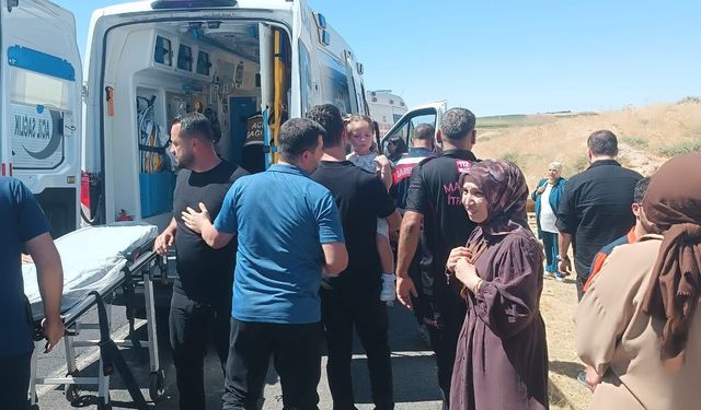 Öğrenci servisi devrildi: Çok sayıda yaralı var