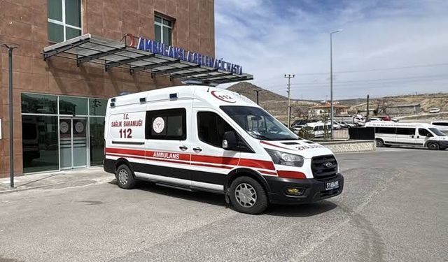 Niğde’de tır ile hafif ticari araç çarpıştı! Hayatını kaybedenler var