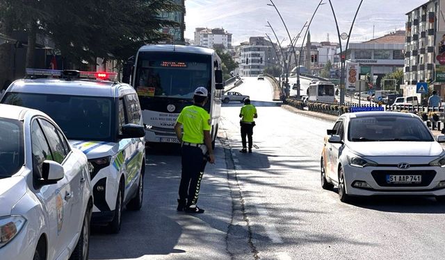 Niğde’de trafik ekiplerinden sıkı denetim