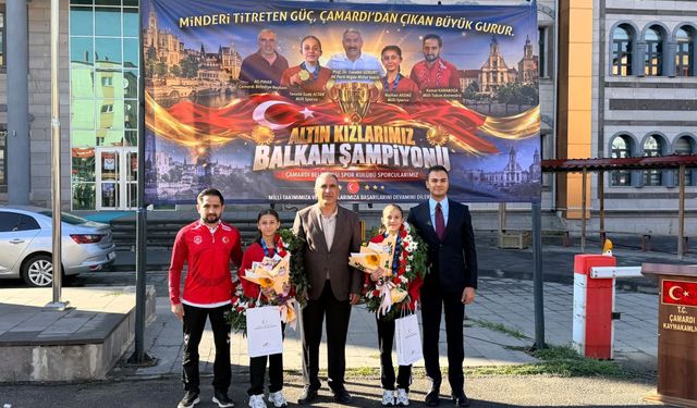 Şampiyonlar Çamardı'da coşkuyla karşılandı