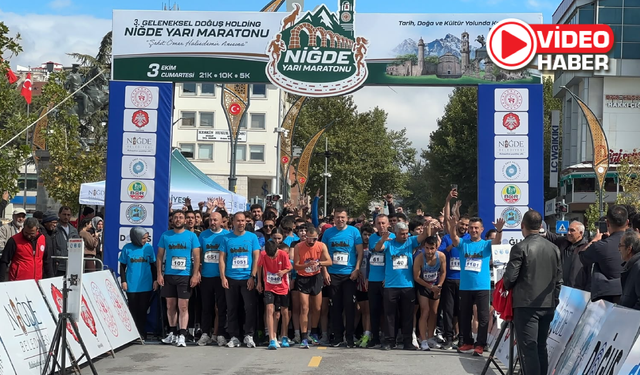 Niğde'de 3. Geleneksel Yarı Maratonu koşuldu