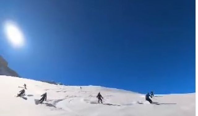 Aladağlar, tur kayağı tutkunlarını ağırlıyor!