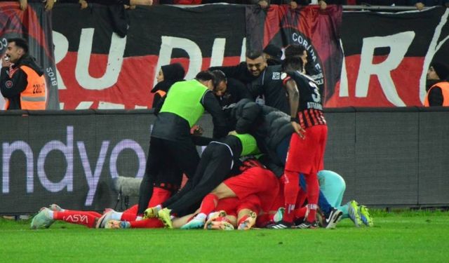Çorum FK Süper Lig'e çıktı mı, rakibi kim oldu?