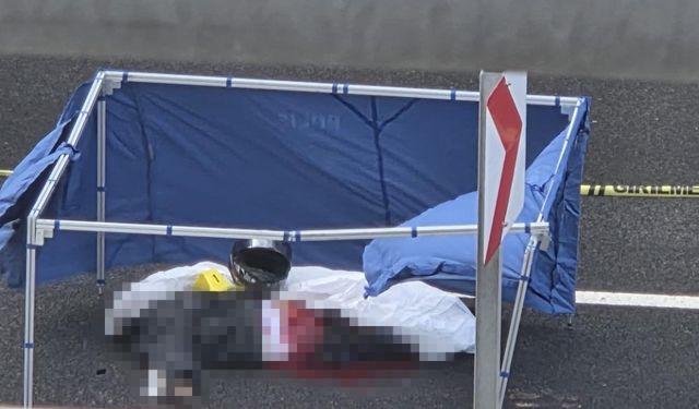 Feci motosiklet kazası! Üzerinden otobüs geçti