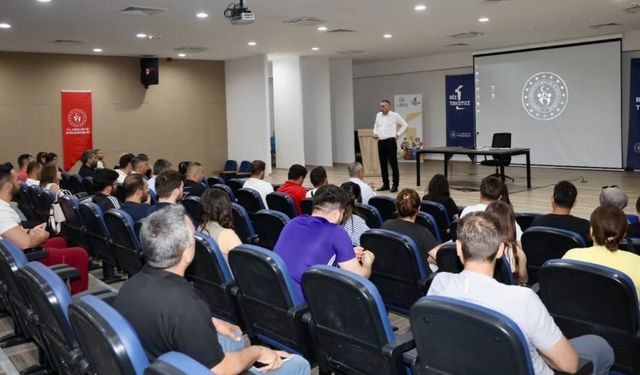 Niğde'de antrenörlerin çalışmaları ve yeni dönem planlamaları masaya yatırıldı