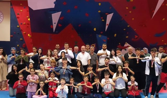 Niğde'de Wushu Sanda Heyecanı: Sporcular Türkiye Şampiyonası Öncesi Sahne Aldı