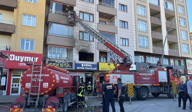 Niğde’de bir  apartman da yangın çıktı
