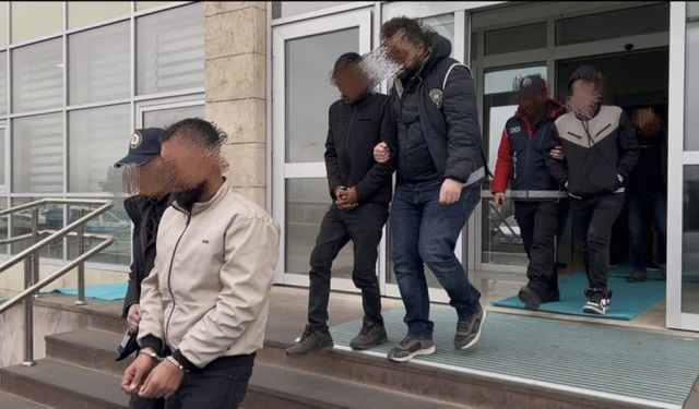 Niğde’de şafak operasyonu! Göçmen kaçakçıları yakalandı