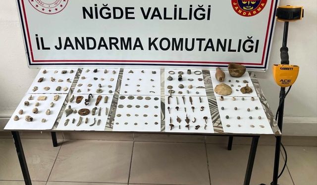 Niğde’de tarihi eser operasyonu! Neler var neler