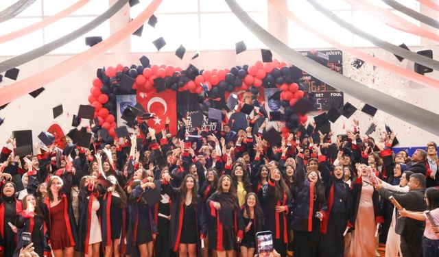 Niğde Fen Lisesi'nde mezuniyet coşkusu