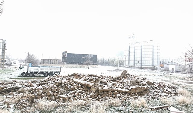 Niğde, Nisan ayında kışı yaşadı