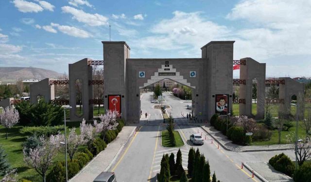Niğde Ömer Halisdemir Üniversitesi’nde Tarım Makineleri Programı açıldı