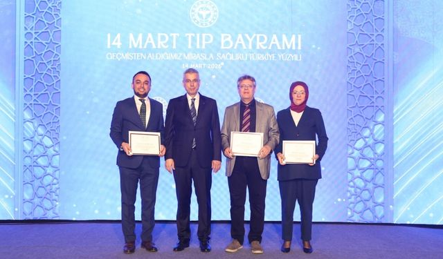 Niğdeli Sağlıkçılar Tıp Bayramı Programında