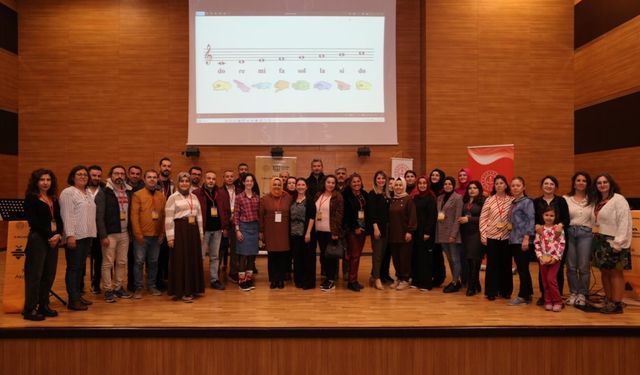 Öğretmen Akademileri Kapsamında Fonomimi ile Nota Öğretimi Eğitimi Düzenlendi