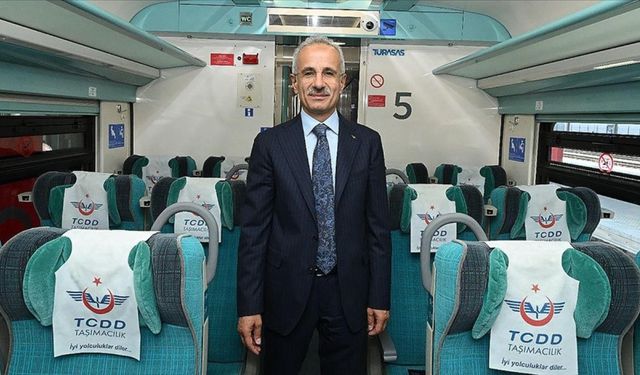 On binlerce emekli tren biletlerindeki indirimden yararlandı